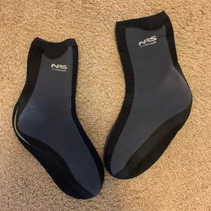 NRS Titanium Neoprene waterproof socks